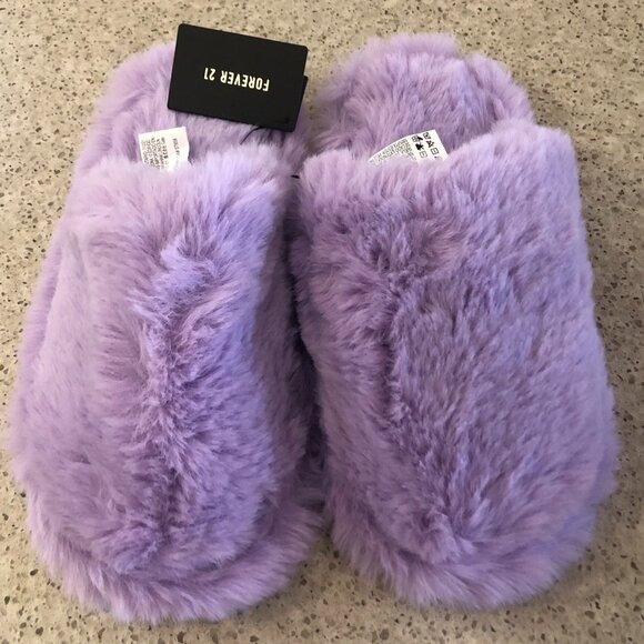 Forever 21 Plush Home Slippers Lavender Size L Soft Faux Fur New - Picture 2 of 12